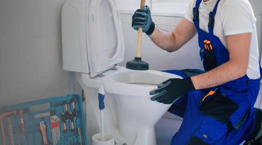 Expert burst pipe repair services in New Trenton, IN